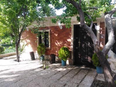 800 متر باغ ویلا با درختان قدیمی در شهریار