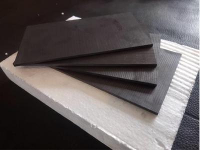 سازنده انواع قالب گرافیتی و پره های پمپ وکیوم