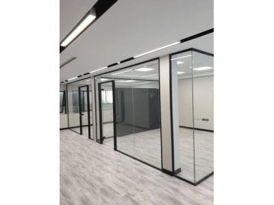 خدمات شیشه و شیشه میرال