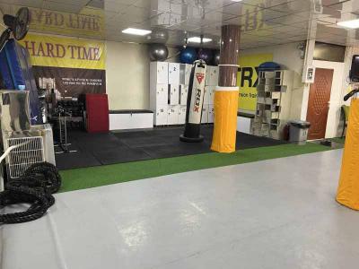 باشگاه هوازی و چربی سوزی و آمادگی جسمانی ، کراسفیت،برگزاری کلاس های خصوصی و گروهی بدنسازی،تی ار ایکس،کراس فیت و…