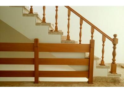 صنایع چوبی رضاپور تولید کننده نرده چوبی 