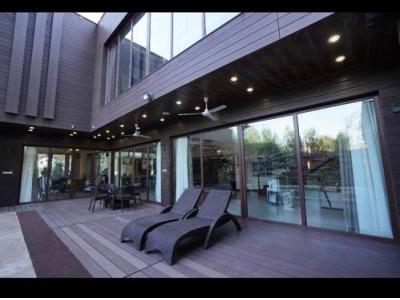 1075 متر کاخ ویلایی فاخر در شهریار