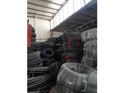 فروش و پخش انواع لوله و اتصالات