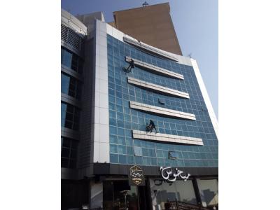 پیچ کردن سنگ نما ساختمان