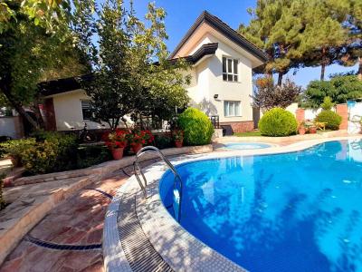 2300 متر عمارتی بسیار زیبا در شهرک زیبادشت