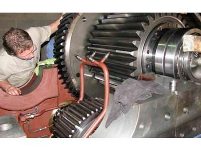 تعمیر و اورهال گیربکس های صنعتی در یزد و اصفهان  