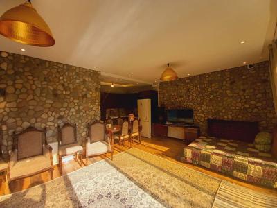 250 متر باغچه ویلای نقلی در شهریار