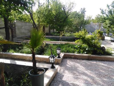 وکالت و مشاوره-800 متر باغ ویلا با در ختان میوه در شهریار
