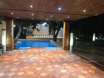 باغ ویلا 1380 متری در شهریار