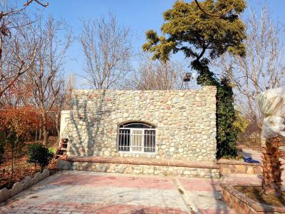 استخر روباز-5500 متر باغ ویلای مشجر با بنای قدیمی در شهریار