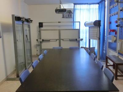 آموزش نصب درب اتوماتیک شامل درب بازویی ، کرکره ای ، شیشه ای اسلایدی