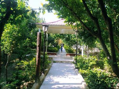 خرید باغ ویلا 1100 متری با بنای قدیمی در ملارد