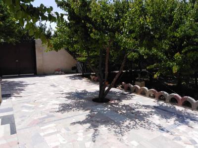 ویلا تک خوابه-880 متر باغ ویلای زیبا در شهریار