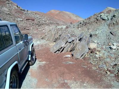 معدن سنگ لاشه قرمز مزرعه آجان