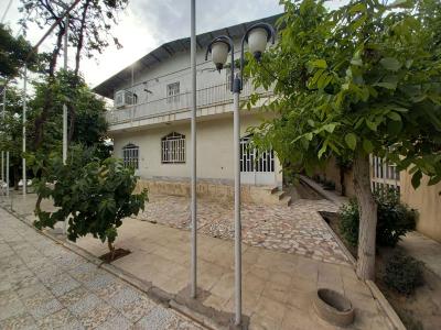 3200 متر باغ ویلای اعیانی و قدیمی در شهریار