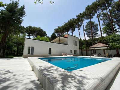 2150 متر باغ ویلای فاخر شهرکی در شهریار