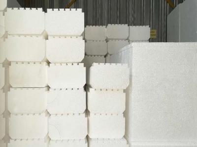 مهتاب یگانه 09102154828 تولید و فروش انواع یونولیت سقفی و عایق دیواری و سقفی