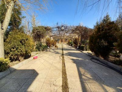 سقف شیشه ای-1175 متر باغ ویلای لوکس و سرسبز در شهریار