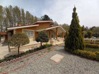2000 متر باغ ویلای فاخر در شهریار