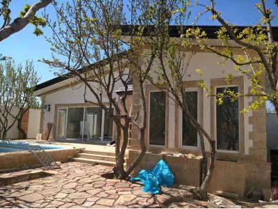 ویلا با تمامی امکانات به متراژ 750 متر 