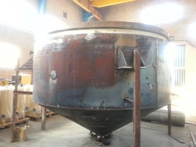 طراحی و ساخت انواع مخازن و ماشين آلات صنايع غذايي و دارويي و شيميايی