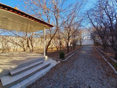 150-1500 متر باغ ویلای مشجر با بنای قدیمی در شهریار