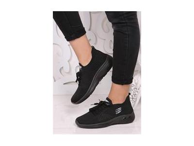  تولیدی انواع کفش اسپورت زنانه 