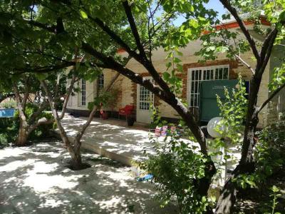 فروش 900 متر باغ ویلا در بافت مسکونی 