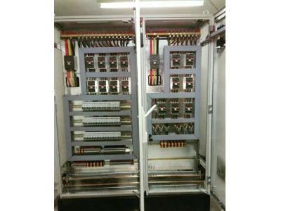 طراحي و ساخت تابلو برق صنعتي