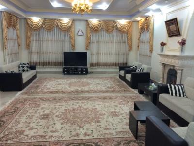 فروش باغ ویلا 4000 متری در محمد شهر (کد178)