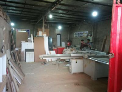 طراحی و ساخت کابینت و کمد دیواری و تعمیرات انواع سازه چوبی