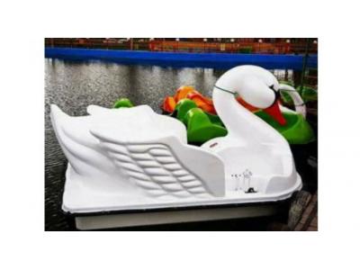 بزرگترین تولید کننده انواع قایق تفریحی فایبرگلاس در اصفهان 