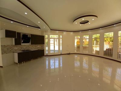 760 متر باغ ویلا با طراحی زیبا در شهریار