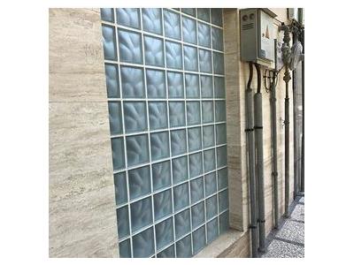 نصب سایبان حیاط-اجرای نورگیر و پخش ورق های پلی کربنات دو جداره