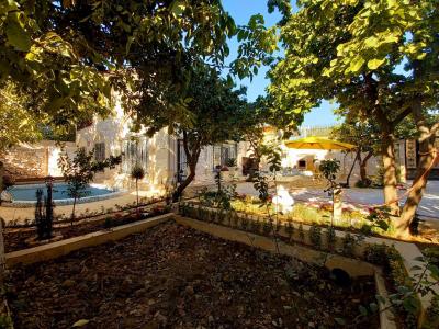 950 متر باغ ویلای مشجر سنددار در  شهریار