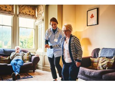 گردش-ارائه خدمات سالمندان در منزل