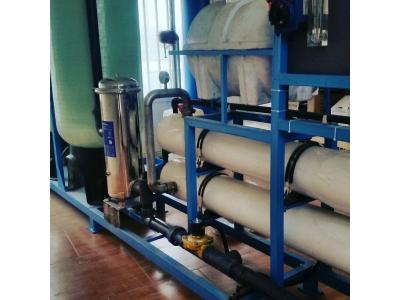 سازنده سختی گیر ، فیلتر شنی ، پکیج کلر زنی ، تصفیه خانه صنعتی و بهداشتی