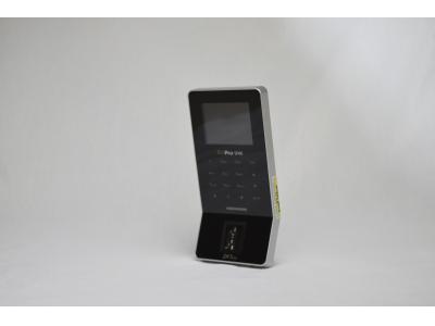 دستگاه خضور و غیاب 