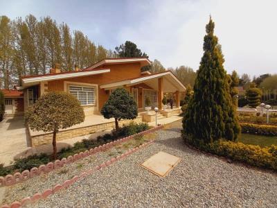 2000 متر باغ ویلا در بهترین موقعیت خوشنام ملارد