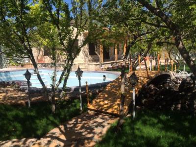  فروش باغ ویلا 1000 متری در کردامیر(کد266)