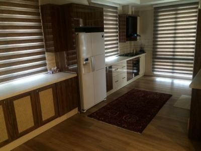  فروش باغ ویلا 2100 متری در زیبا دشت(کد216)