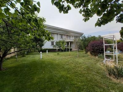 2000 متر عمارت سوپر لوکس در منطقه ای خاص و برند