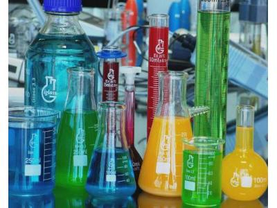 واردات  و توزیع موادشيميايي از كمپاني مرك وسيگما والدريچ وهاني ول 