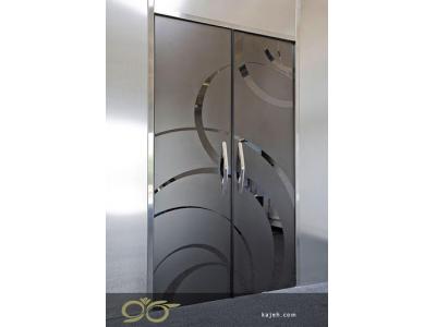 طراحی شیشه و سندبلاست آزادی