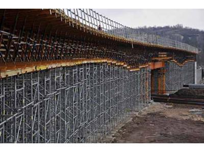 آرماتور بندی،قالب بندی و نصب جک زیر قالب