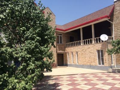 فروش باغ ویلا 2000 متری در زیبا دشت (کد142)