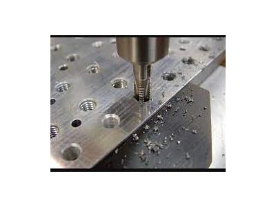 مرکز خدمات قلاویز کاری و سوراخکاری  در یزد 