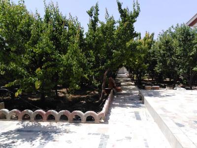 880 متر باغ ویلا با 40 متر بنا در شهریار