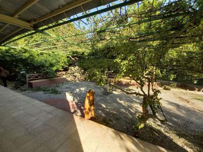 باغ ویلا با پایان کار در شهریار-1610 متر باغ ویلای مشجر و زیبا در شهریار