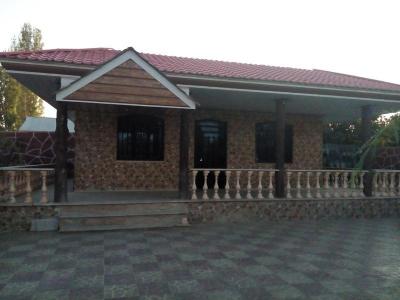 ویلا باغ 1200 متری  شیک قیمت مناسب با بنا 